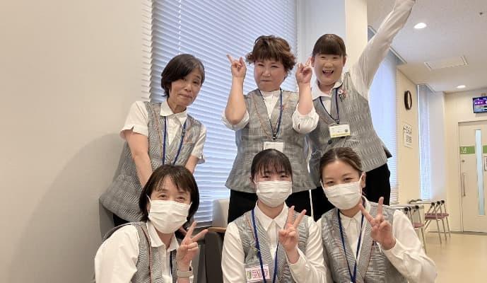 スタッフ一同はつらつと働いています♪