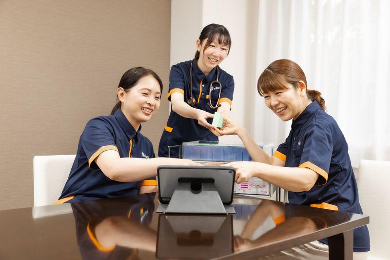バス停「下郡工業団地」前、トライアル下郡店の近く