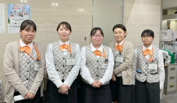 島根県立中央病院で医療事務診療科受付の契約社員の求人 
