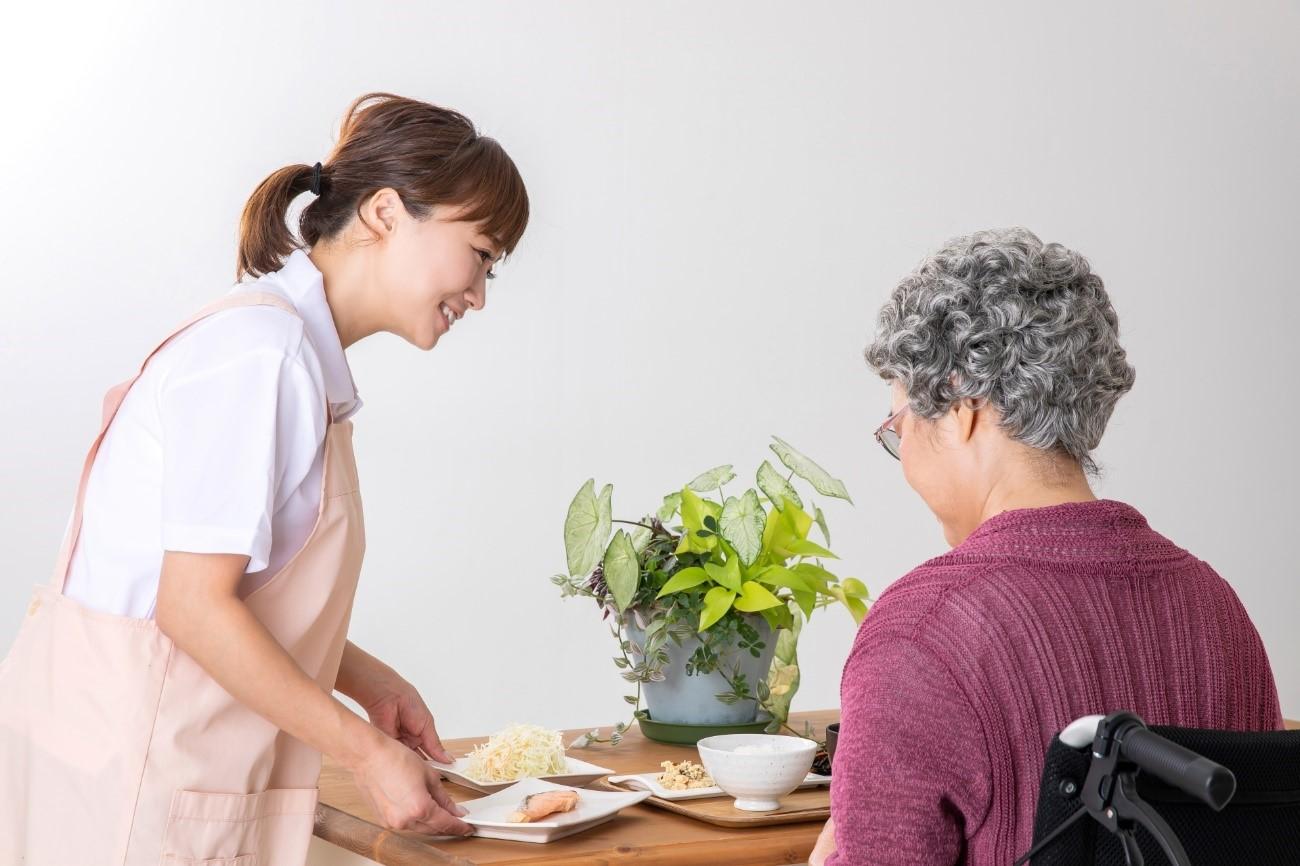 有料老人ホームの仕事内容を具体的に解説!介護職で働きたい方必見