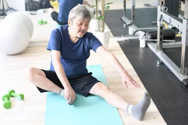 健康に気を付けるシニア男性