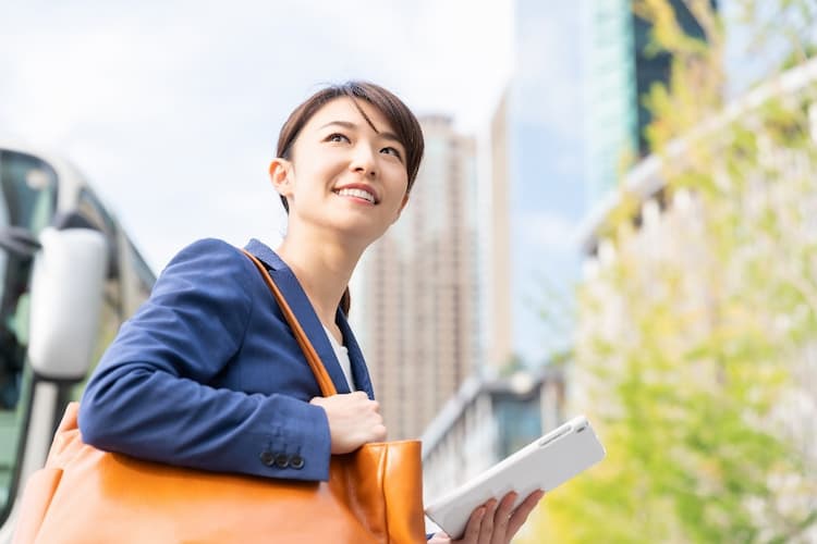 転職活動中の女性