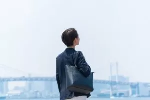 転職活動中の女性
