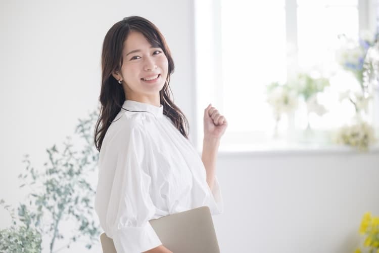 転職活動中の女性